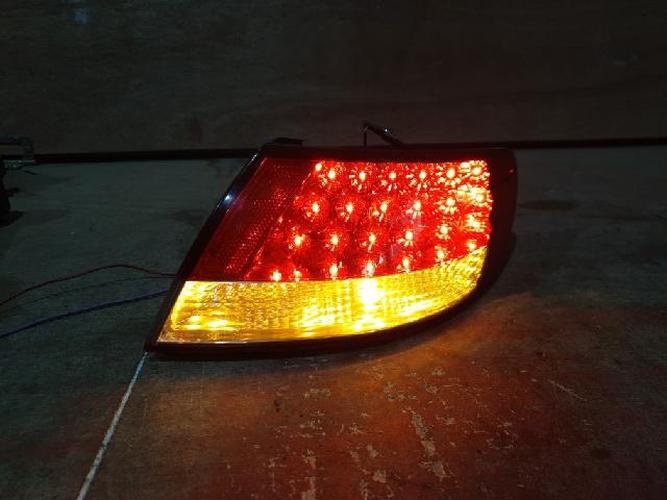 Tail Light Right (RH) Outer (fender) Hyundai Grandeur (2005–2006)