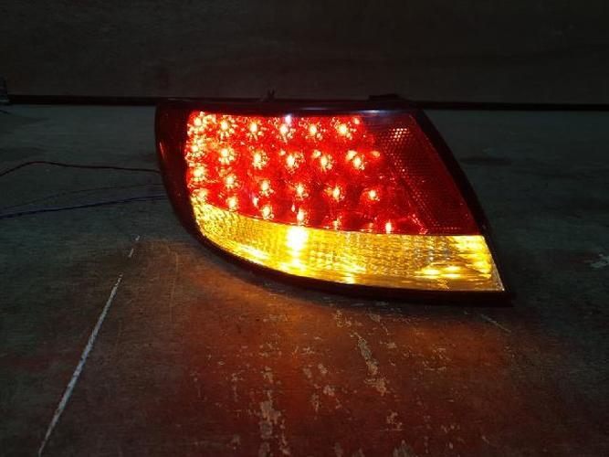 Tail Light Left (LH) Outer (fender) Hyundai Grandeur (2006)