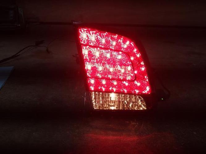 Tail Light Left (LH) Inner (tailgate) Kia Sorento (2010–2011)