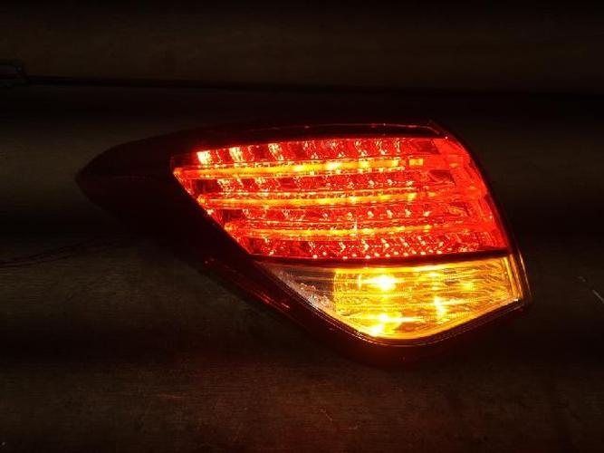 Tail Light Left (LH) Outer (fender) Hyundai i40 (2012–2014)
