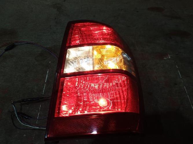 Tail Light Right (RH) Outer (fender) Kia Carnival (2010–2011)