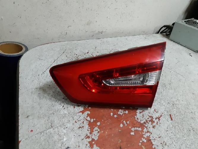 Tail Light Right (RH) Inner (tailgate) Kia K7 (2013–2014)