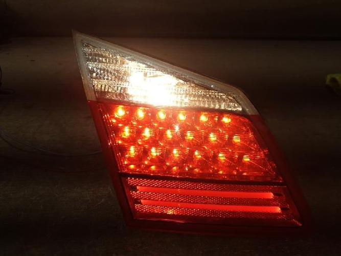 Tail Light Left (LH) Inner (tailgate) Hyundai Genesis (2009–2011)