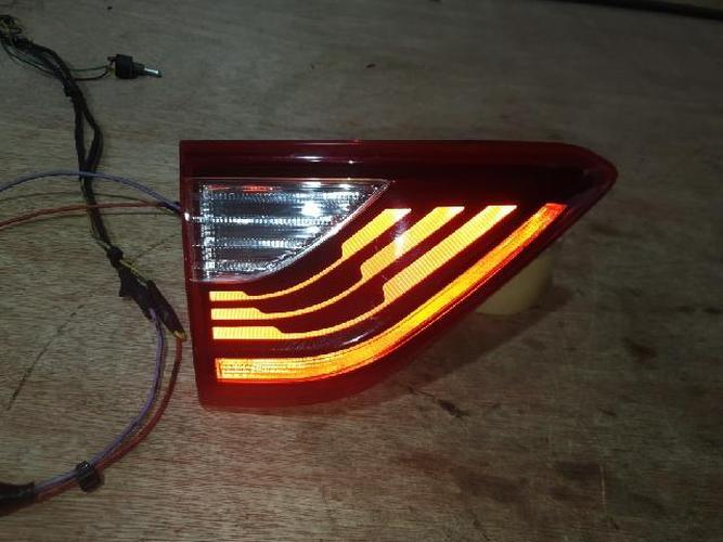 Tail Light Left (LH) Inner (tailgate) Kia Stonic (2017–2019)