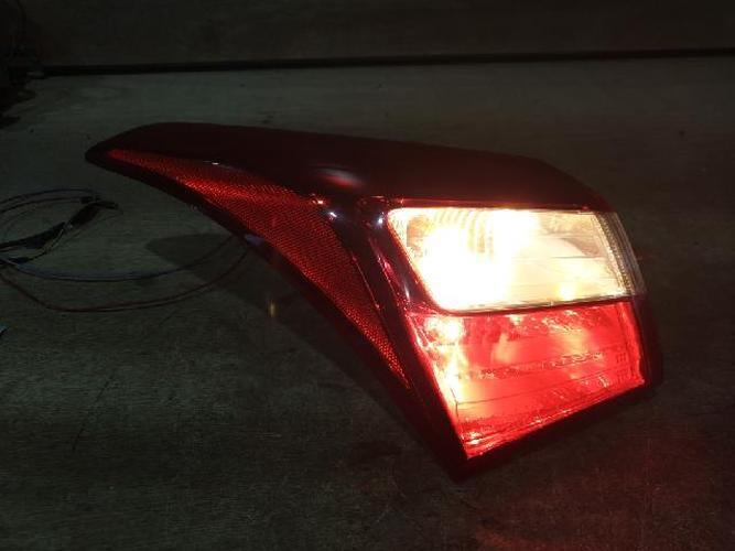 Tail Light Left (LH) Outer (fender) Hyundai i30 (2012–2015)