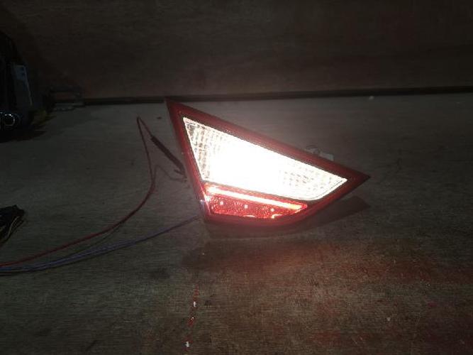 Tail Light Left (LH) Inner (tailgate) Hyundai Sonata (2010–2012)