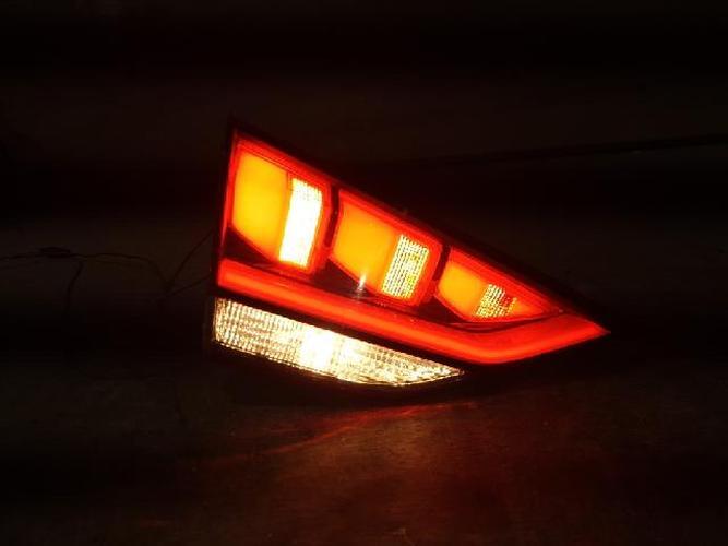 Tail Light Left (LH) Inner (tailgate) Hyundai Genesis (2015–2016)