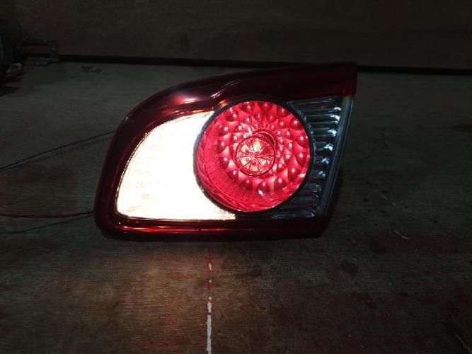Tail Light Right (RH) Inner (tailgate) Hyundai Santa Fe (2010–2012)