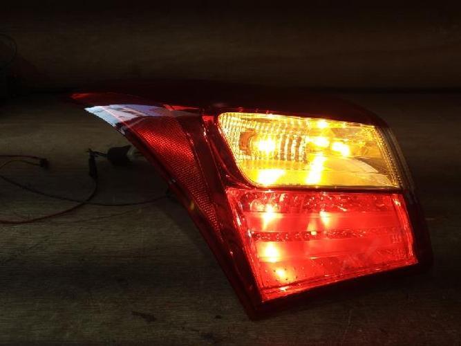 Tail Light Left (LH) Outer (fender) Hyundai i30 (2012–2015)