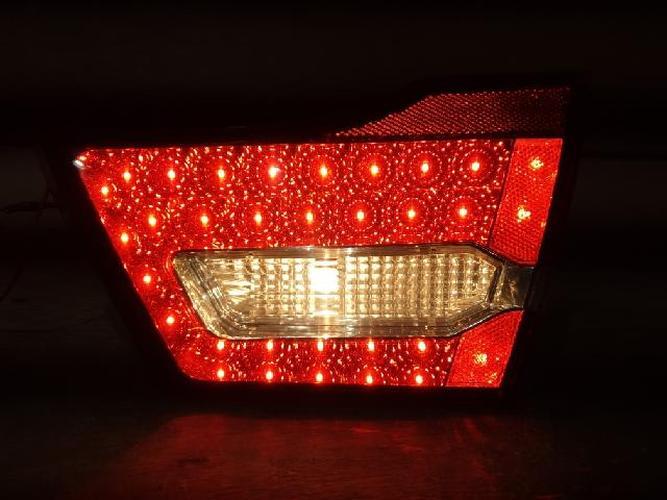 Tail Light Right (RH) Inner (tailgate) Kia Lotze (2008–2009)