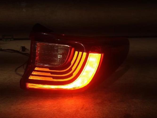 Tail Light Right (RH) Outer (fender) Kia Stonic (2018–2019)