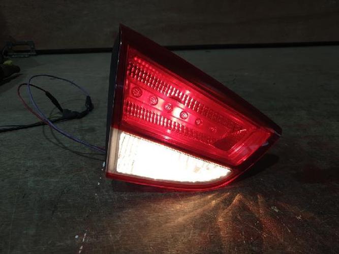 Tail Light Left (LH) Inner (tailgate) Hyundai Tucson (2010–2014)