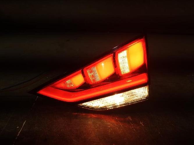 Tail Light Right (RH) Inner (tailgate) Genesis G80 (2017–2019)