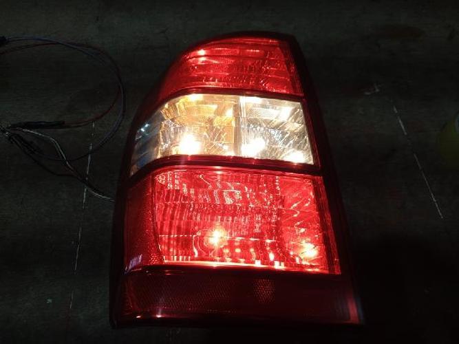 Tail Light Left (LH) Outer (fender) Kia Carnival (2010)
