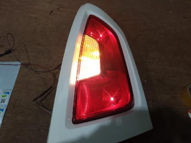 Tail Light Right (RH) Outer (fender) Kia Soul (2013)