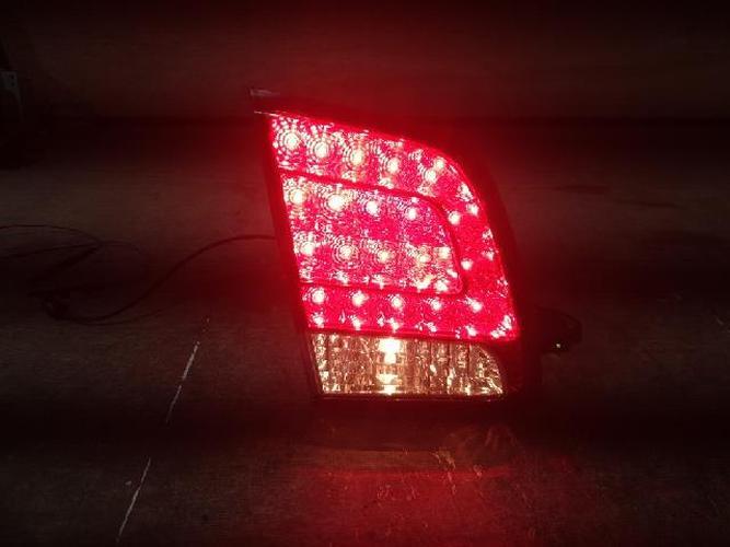 Tail Light Left (LH) Inner (tailgate) Kia Sorento (2010–2011)