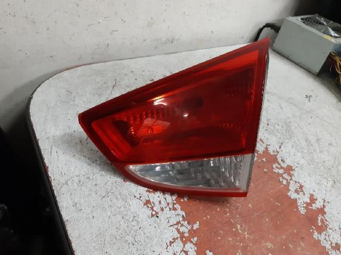 Tail Light Right (RH) Inner (tailgate) Hyundai Tucson (2010–2015)