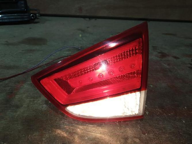 Tail Light Right (RH) Inner (tailgate) Hyundai Tucson (2010–2015)