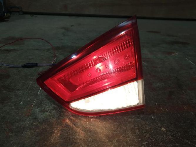 Tail Light Right (RH) Inner (tailgate) Hyundai Tucson (2010–2015)