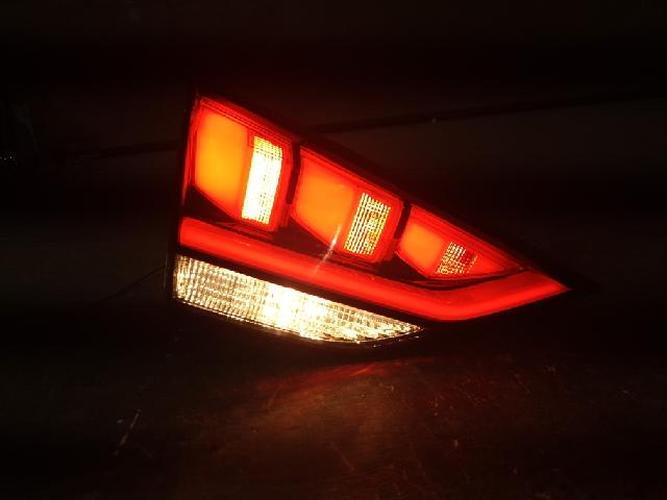 Tail Light Left (LH) Inner (tailgate) Genesis G80 (2017)