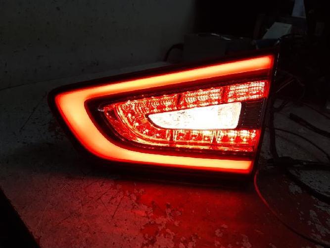 Tail Light Right (RH) Inner (tailgate) Kia K7 (2014–2016)