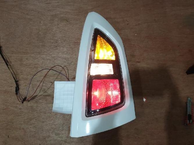 Tail Light Right (RH) Outer (fender) Kia Soul (2009–2010)