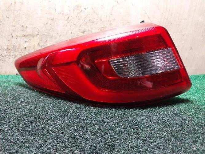 Tail Light Left (LH) Outer (fender) Hyundai Sonata (2015)