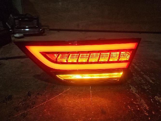 Tail Light Right (RH) Inner (tailgate) Kia K9 (2015)