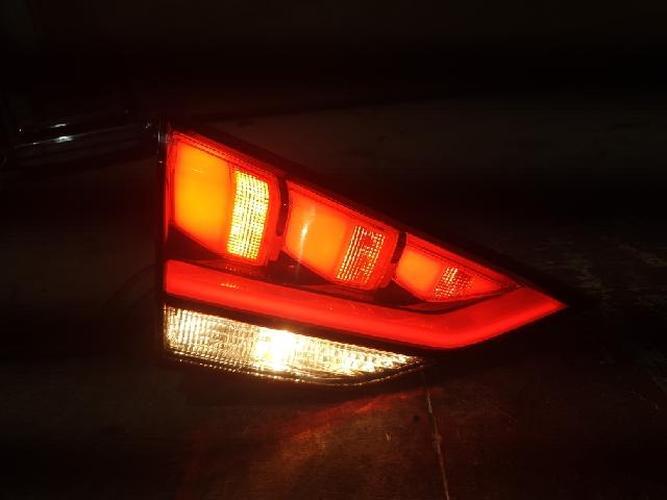 Tail Light Left (LH) Inner (tailgate) Genesis G80 (2017)