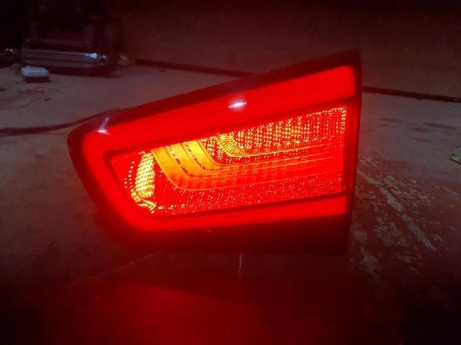 Tail Light Right (RH) Inner (tailgate) Kia Sportage (2014)
