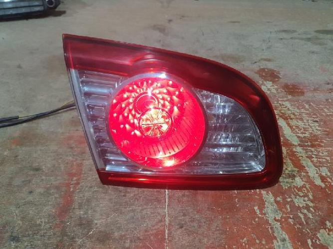 Tail Light Left (LH) Inner (tailgate) Hyundai Santa Fe (2010–2011)