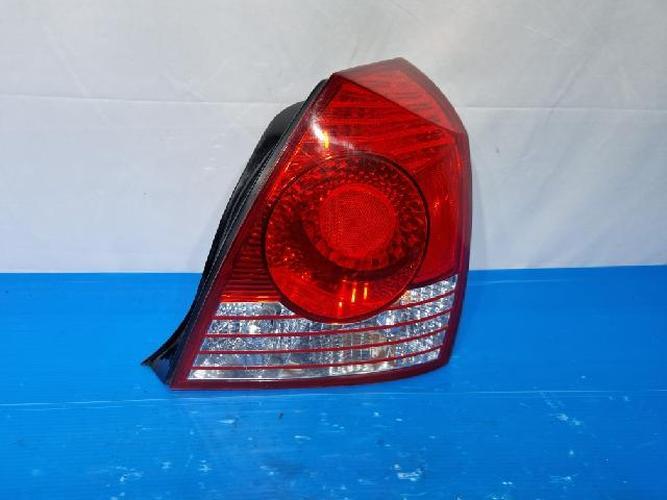 Tail Light Right (RH) Outer (fender) Hyundai Elantra (2004–2006)