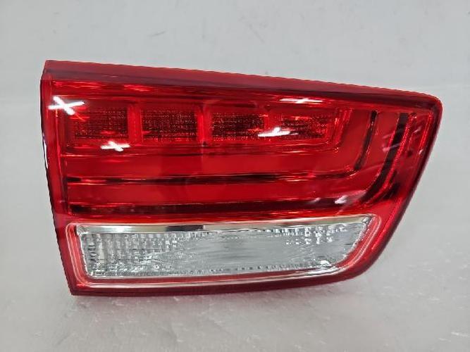 Tail Light Left (LH) Inner (tailgate) Kia Carnival (2017)
