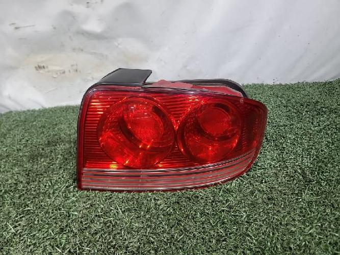 Tail Light Right (RH) Outer (fender) Hyundai Sonata (2001–2005)