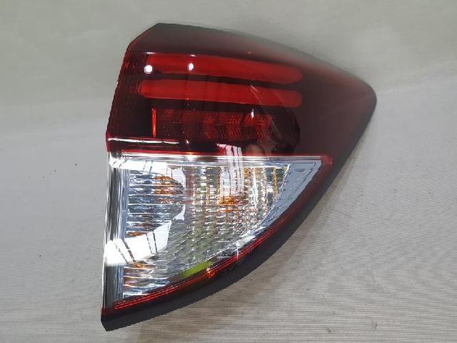Tail Light Right (RH) Outer (fender) Honda CR-Z (2016)