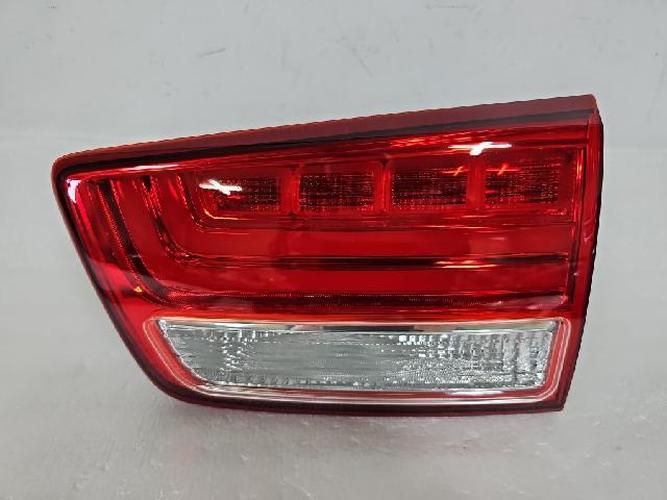 Фонарь задний правый внутренний Kia Carnival (2018)