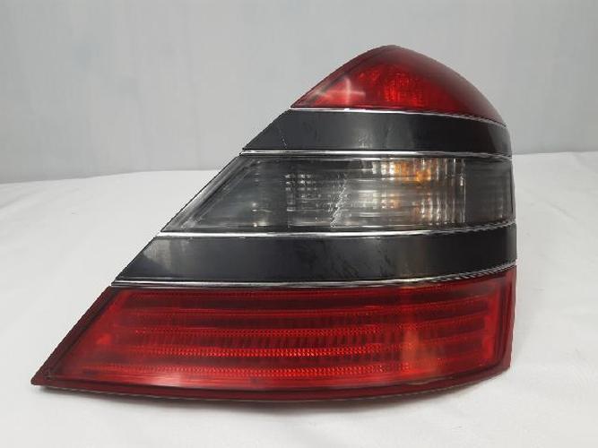 Tail Light Right (RH) Outer (fender) Mercedes-Benz S-Class (2006)