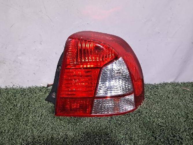 Tail Light Right (RH) Outer (fender) Kia Spectra (2001)