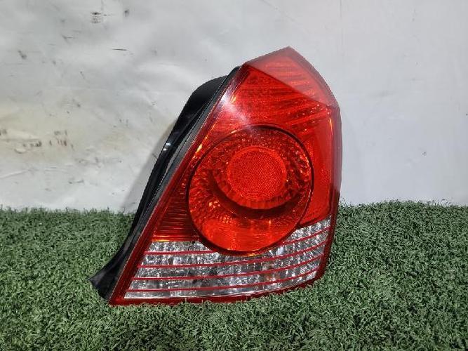 Tail Light Right (RH) Outer (fender) Hyundai Elantra (2004–2006)