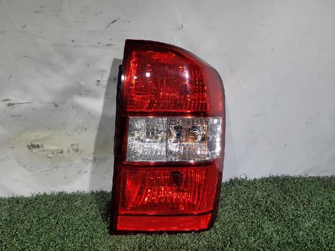Фонарь задний правый внешний Kia Carnival (2007)