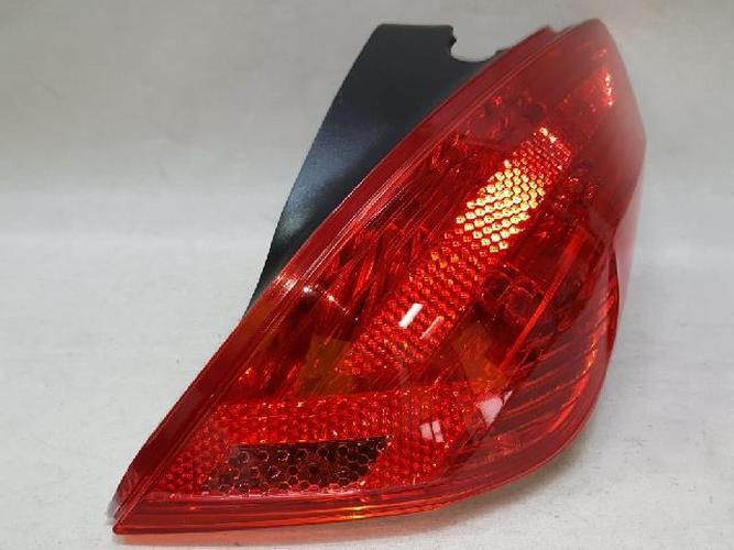 Tail Light Right (RH) Outer (fender) Peugeot 308 (2014)