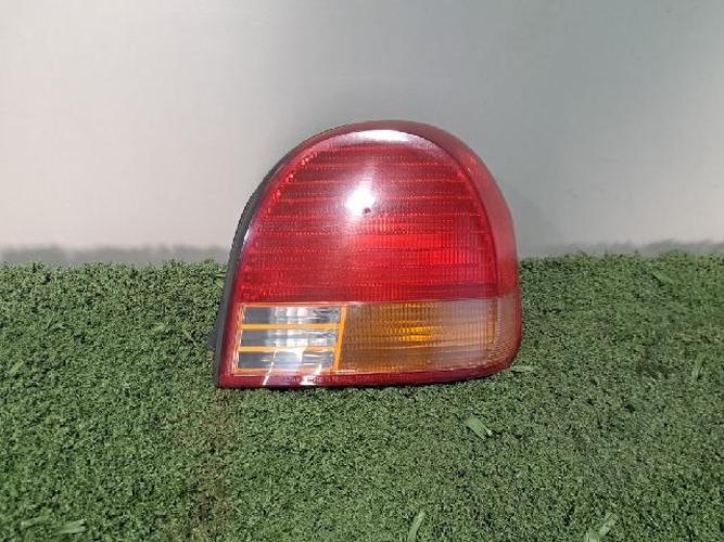 Tail Light Right (RH) Outer (fender) Hyundai Sonata (1998–1999)