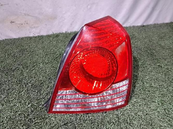 Tail Light Right (RH) Outer (fender) Hyundai Elantra (2004–2006)