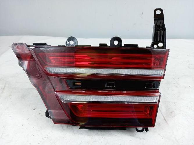 Tail Light Right (RH) Inner (tailgate) Genesis G80 (2020)