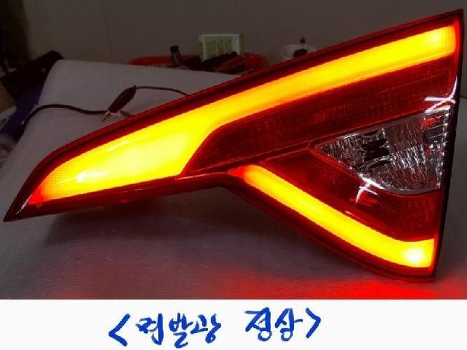 Tail Light Right (RH) Inner (tailgate) Hyundai Sonata (2016)