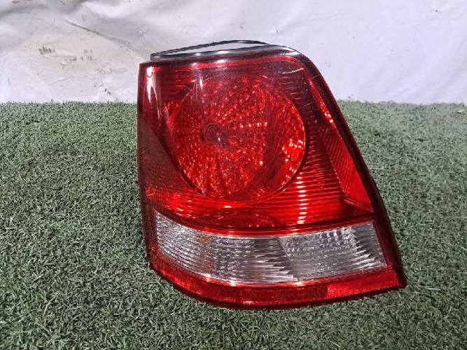 Tail Light Left (LH) Outer (fender) Kia Sorento (2002–2006)
