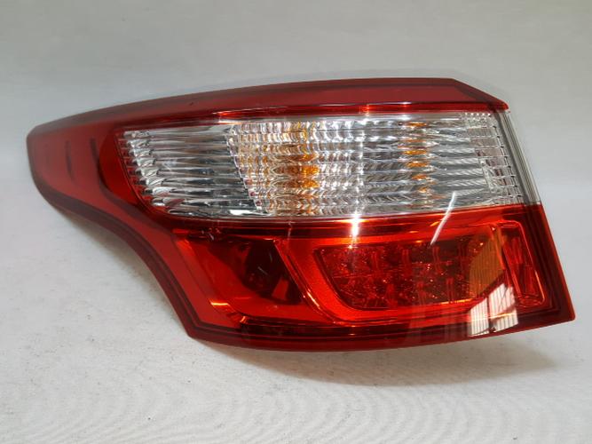 Tail Light Left (LH) Outer (fender) Renault SM5 (2011)