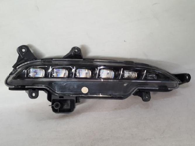 Fog Light Right (RH) Hyundai Genesis (2015–2016)