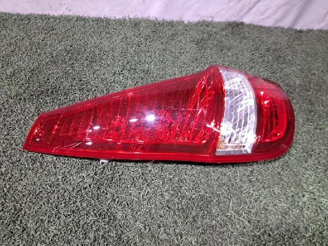 Фонарь задний левый внешний Hyundai i30 (2009–2011)