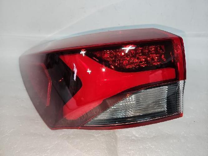 Tail Light Left (LH) Outer (fender) Chevrolet Trailblazer (2022)